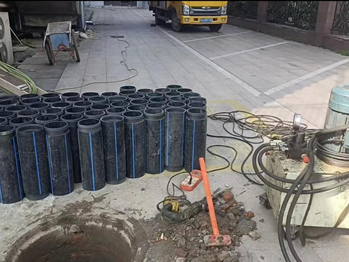 潮州PE置换管厂家 DN315置换管 非开挖管短管置换